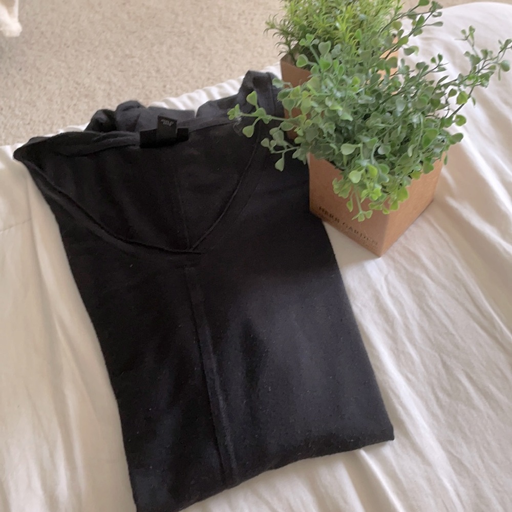 Comfy Black Short Sleeve Shirt